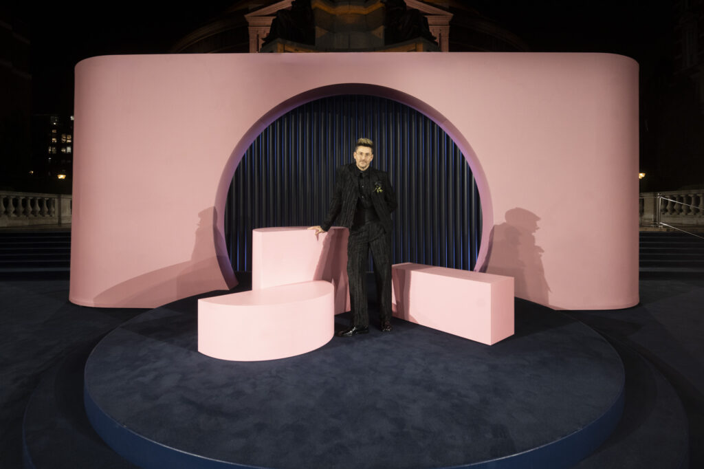 CopyrightSTUFISH_1391-FA25_01DEC25_2786-W